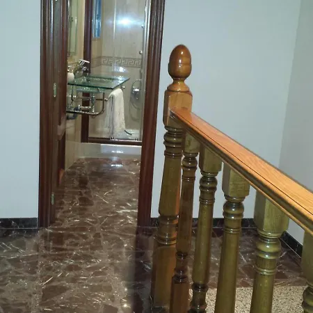 Al Pie Del Puente Romano *