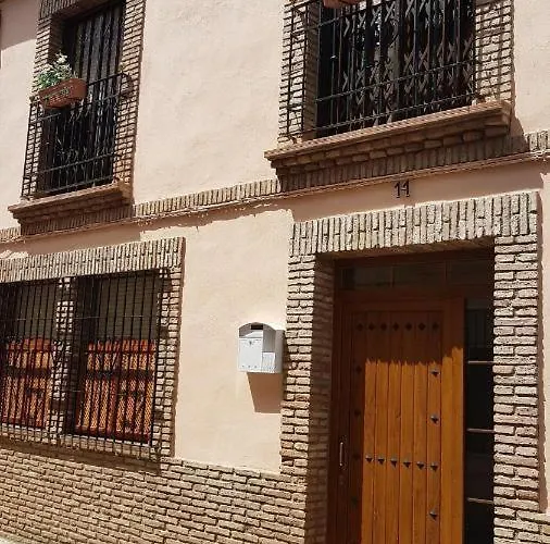 בית נופש Lustre N 11 *